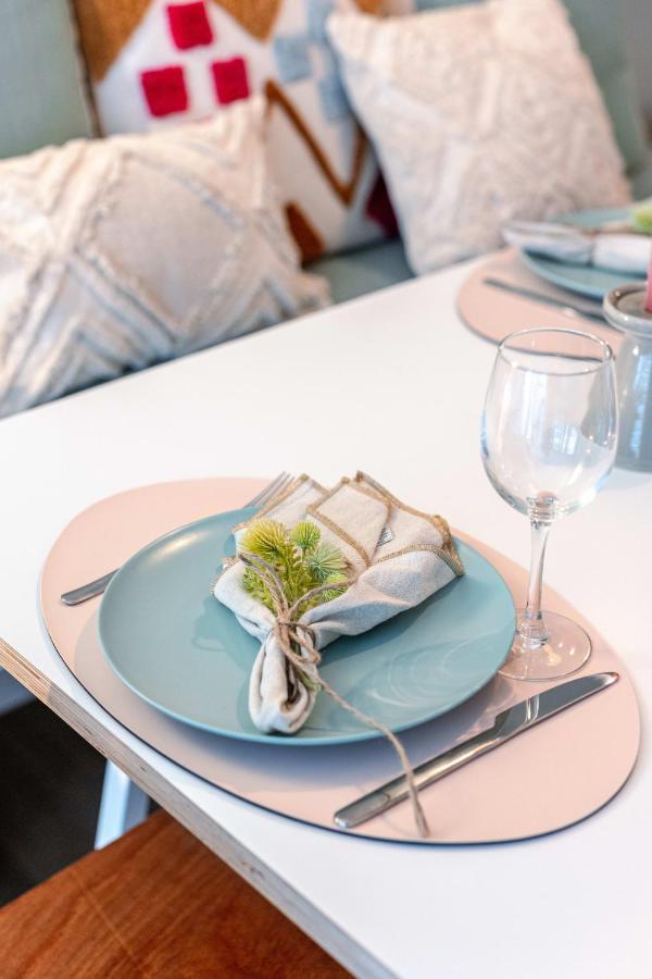 B At C - A Trendy Flat With A Vintage Feel, Outdoor Swimming Pool And Lateral Sea View! *